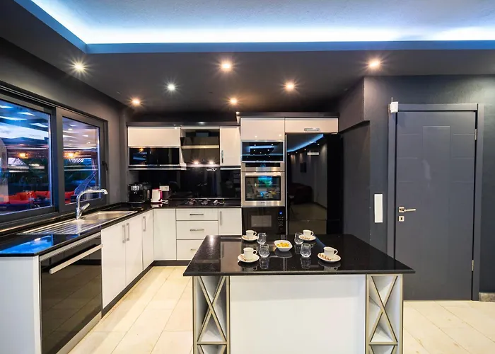 Everest Koerdere Вілла Каш